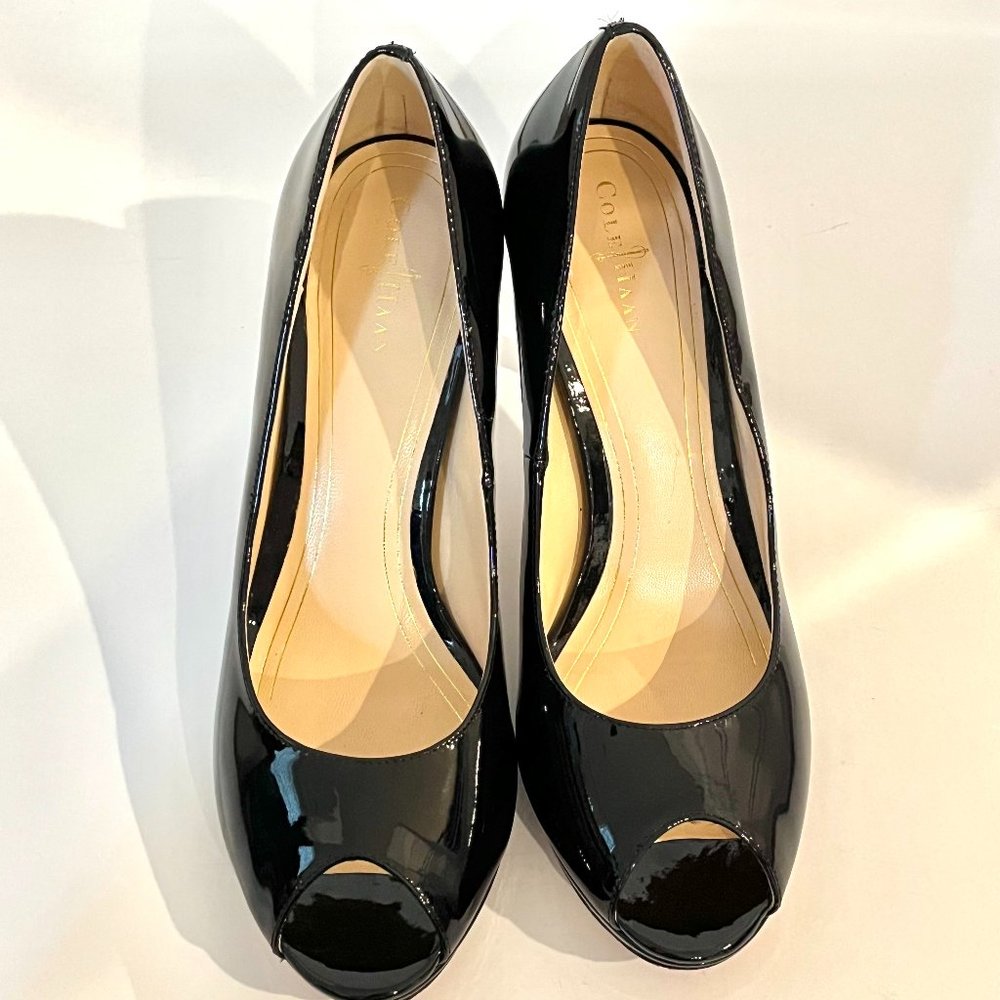 COLE HAAN (Nike Air) Open Toe Black Patent Pump Heels - Size 8B